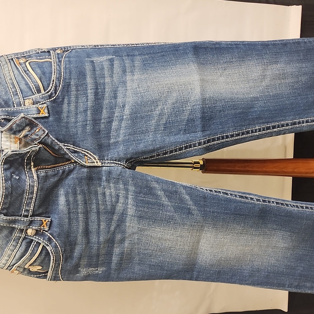 ROCK REVIVAL CAPRIS
